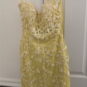 Homecoming  Strapless Lace Dress in Yellow